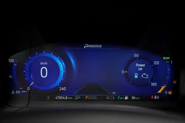 Ford Kuga (2022) thumbnail 5