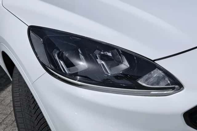 Ford Kuga (2022) thumbnail 5