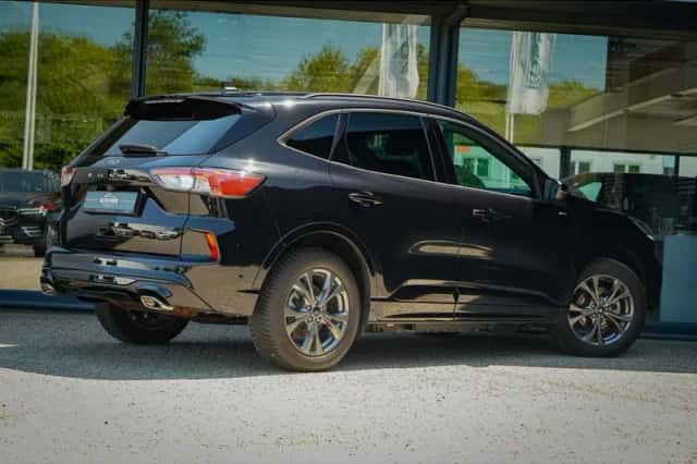 Ford Kuga (2022) thumbnail 4