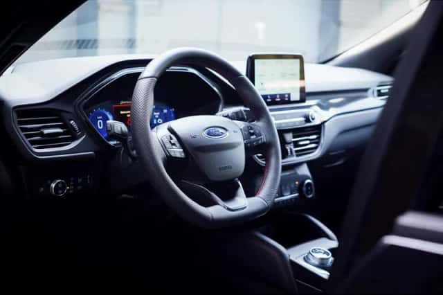 Ford Kuga (2022) thumbnail 6