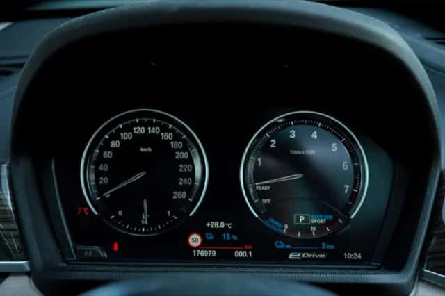 BMW X1 (2020) thumbnail 5