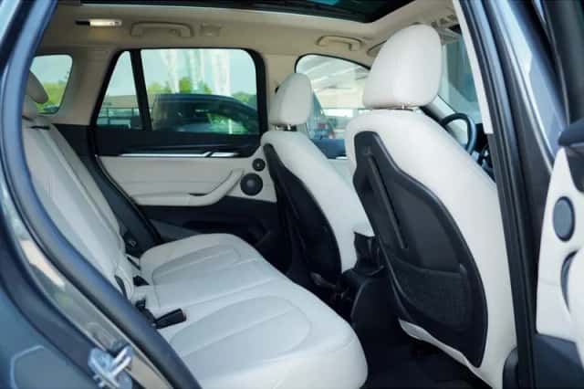 BMW X1 (2020) thumbnail 8
