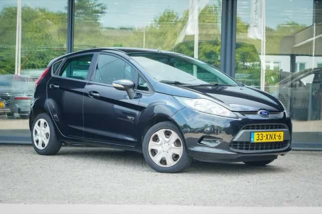 Ford Fiesta (2012) thumbnail 12