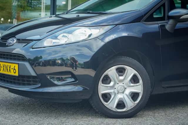 Ford Fiesta (2012) thumbnail 20