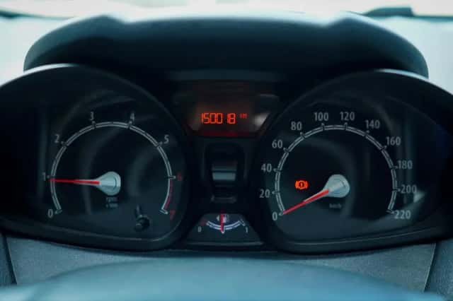 Ford Fiesta (2012) thumbnail 5
