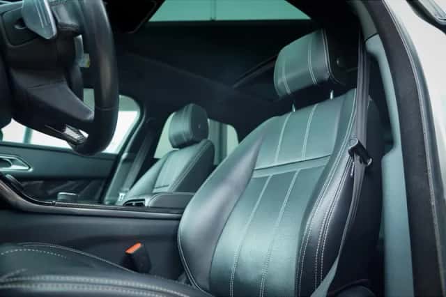 Land Rover Range Rover Velar (2018) thumbnail 2