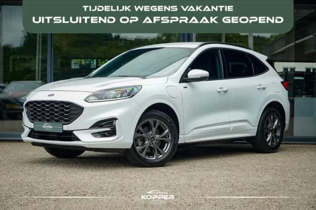 Ford Kuga (2022) thumbnail 1