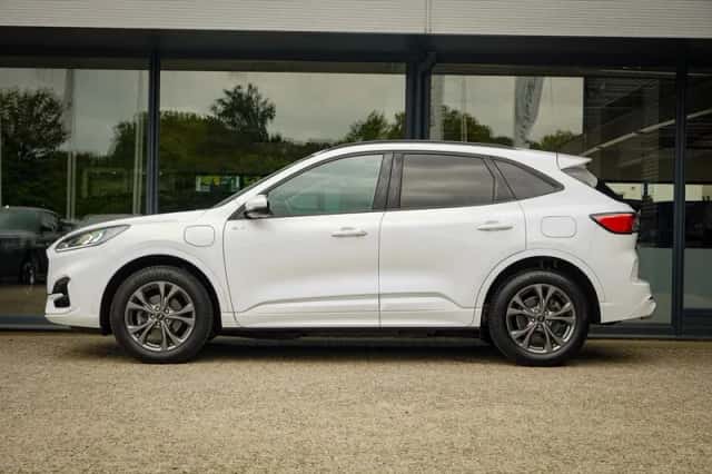 Ford Kuga (2022) thumbnail 3