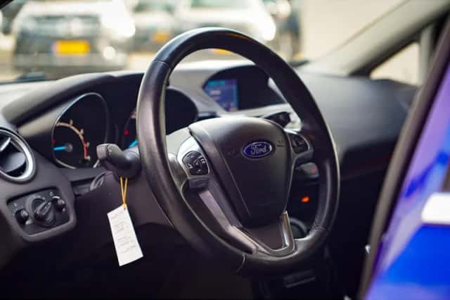 Ford Fiesta (2014) thumbnail 6