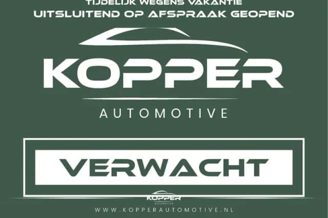 Porsche Macan (2017) thumbnail 1