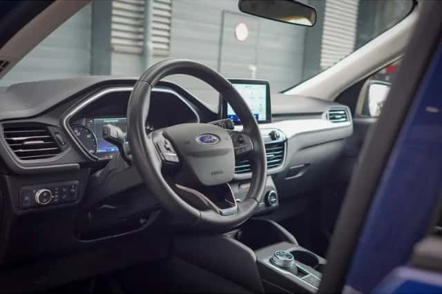 Ford Kuga (2022) thumbnail 6