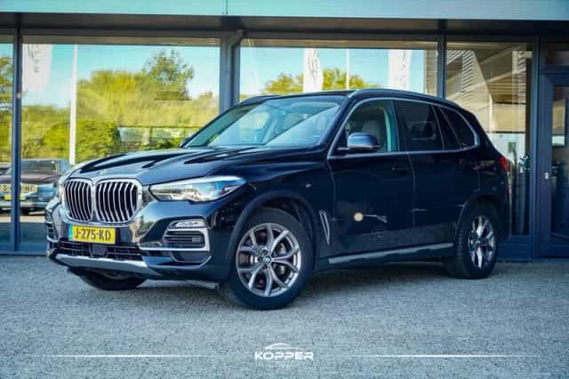 BMW X5 (2019) thumbnail 1