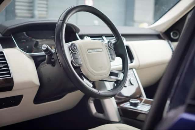 Land Rover Range Rover (2017) thumbnail 6