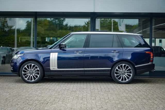Land Rover Range Rover (2017) thumbnail 3