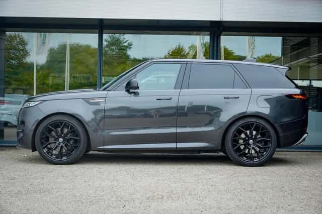 Land Rover Range Rover Sport (2022) thumbnail 3