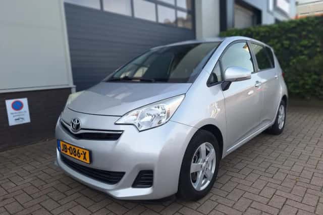 Toyota Verso (2013) thumbnail 5