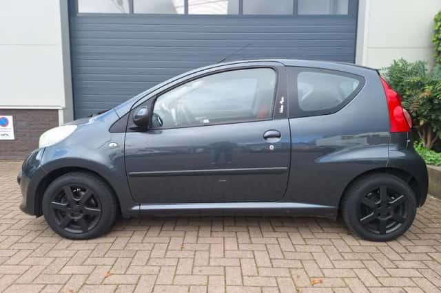Peugeot 107 (2008) thumbnail 5