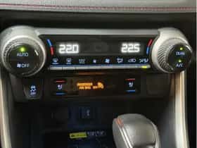 Toyota RAV4 (2022) thumbnail 11