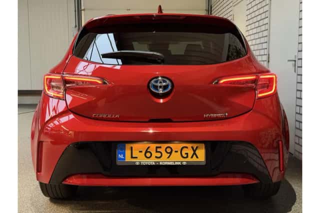 Toyota Corolla (2021) thumbnail 4