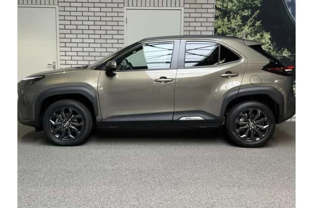 Toyota Yaris Cross (2023) thumbnail 2