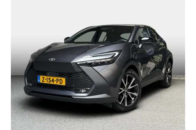 Toyota C-HR (2024) thumbnail 1