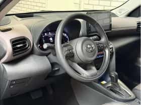 Toyota Yaris Cross (2021) thumbnail 8
