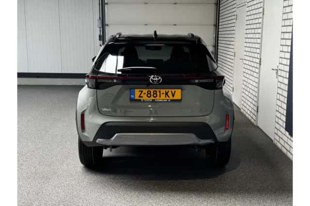Toyota Yaris Cross (2024) thumbnail 6