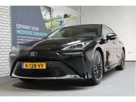 Toyota Mirai (2021) thumbnail 2