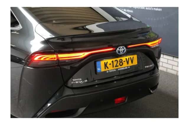 Toyota Mirai (2021) thumbnail 6