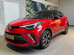 Toyota C-HR (2021) thumbnail 2