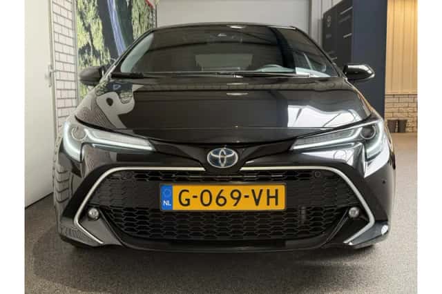 Toyota Corolla (2019) thumbnail 3