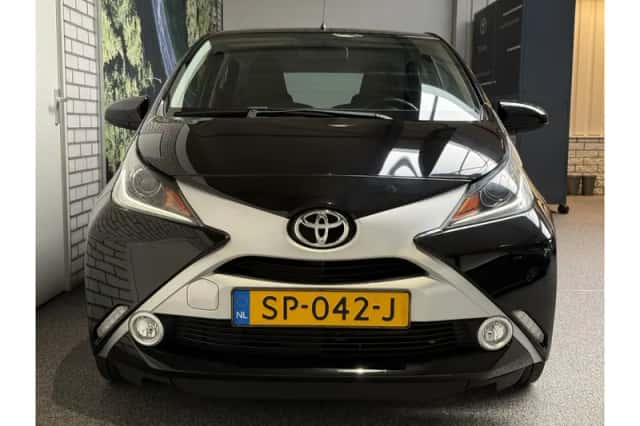 Toyota Aygo (2018) thumbnail 3