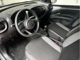 Toyota Aygo X (2024) thumbnail 10