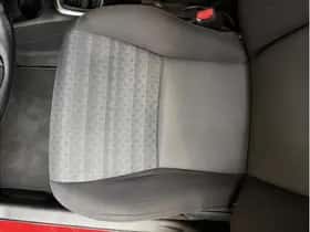Toyota Yaris (2016) thumbnail 16
