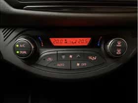 Toyota Yaris (2016) thumbnail 21