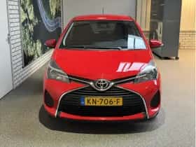 Toyota Yaris (2016) thumbnail 5