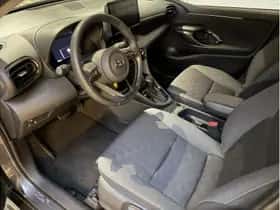 Toyota Yaris (2024) thumbnail 10