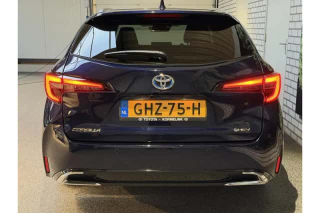 Toyota Corolla (2024) thumbnail 3