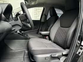 Toyota Yaris (2025) thumbnail 11