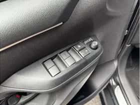 Toyota Yaris (2025) thumbnail 34