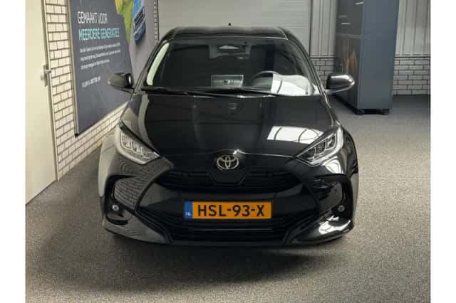 Toyota Yaris (2025) thumbnail 5