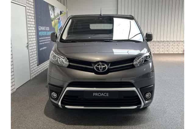 Toyota Proace (2024) thumbnail 5