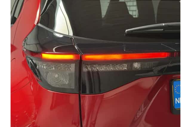 Toyota Yaris Cross (2024) thumbnail 6