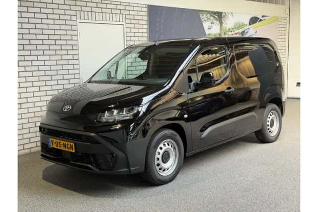 Toyota Proace (2025) thumbnail 2