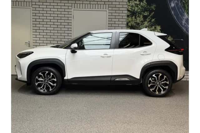 Toyota Yaris Cross (2022) thumbnail 2