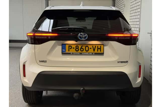 Toyota Yaris Cross (2022) thumbnail 3