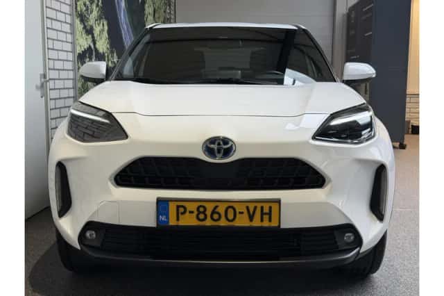Toyota Yaris Cross (2022) thumbnail 4