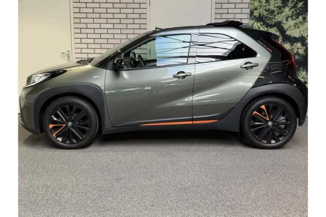 Toyota Aygo X (2022) thumbnail 2