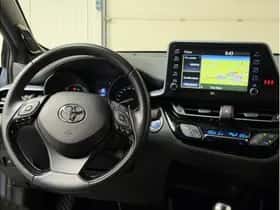 Toyota C-HR (2020) thumbnail 11