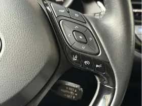 Toyota C-HR (2020) thumbnail 19